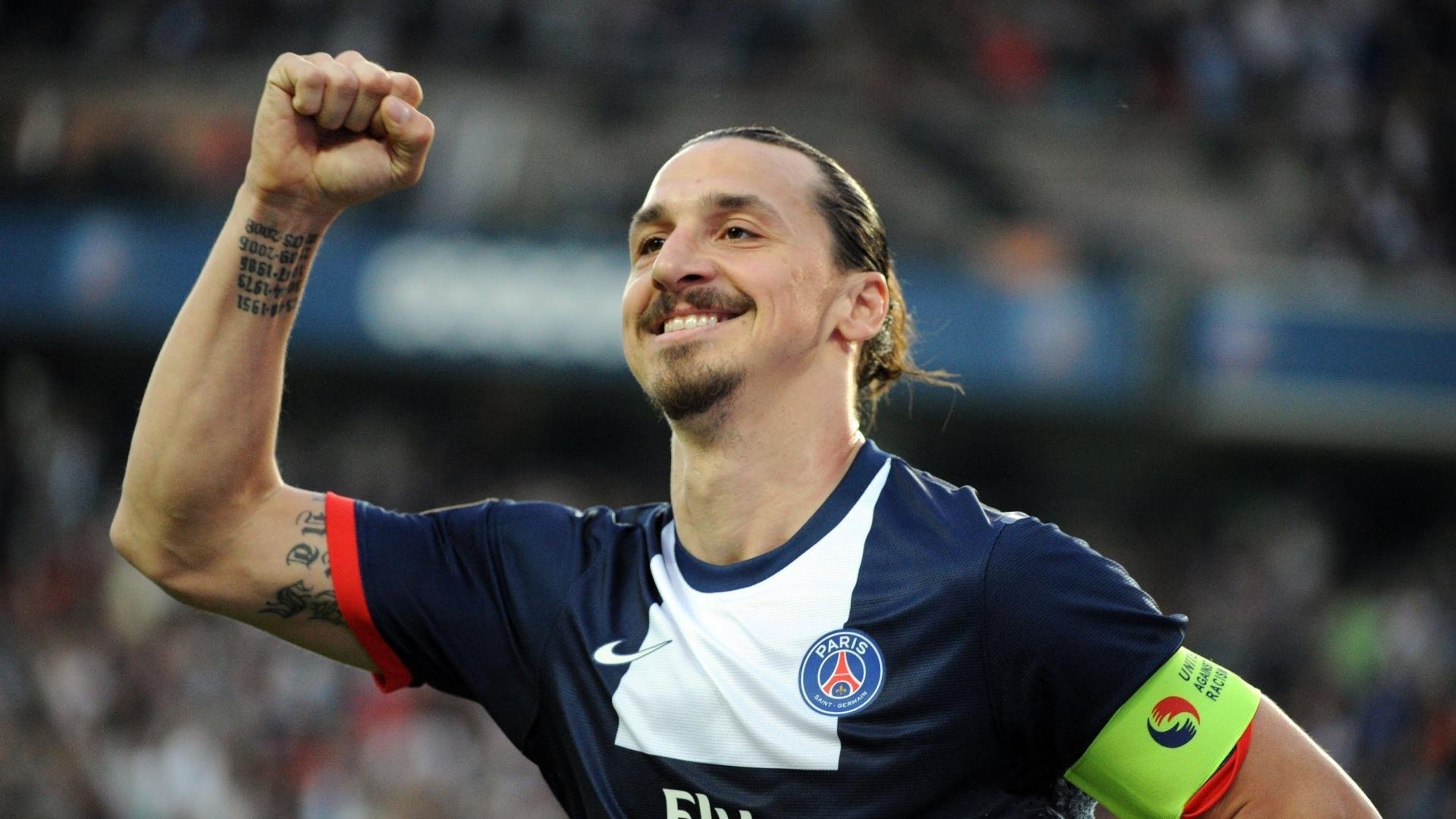 “马科斯·莫奇：阿根廷美洲狮队的防守支柱，未来大有可为”